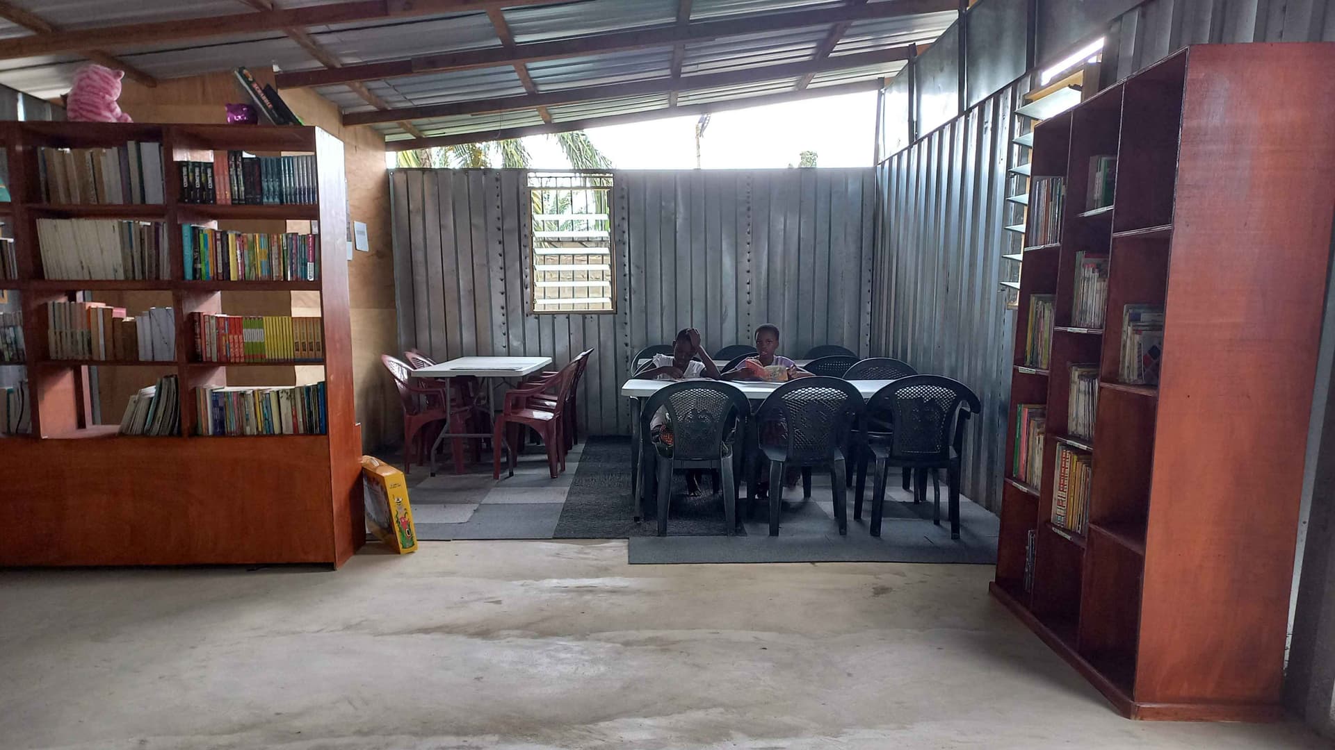A photo of the interior of Dreams Arise Ghana's Learning Lounge
